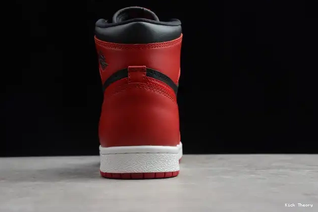 Kick Theory BQ4422-600 High 1 Jordan 85 Red Varsity Air 0515